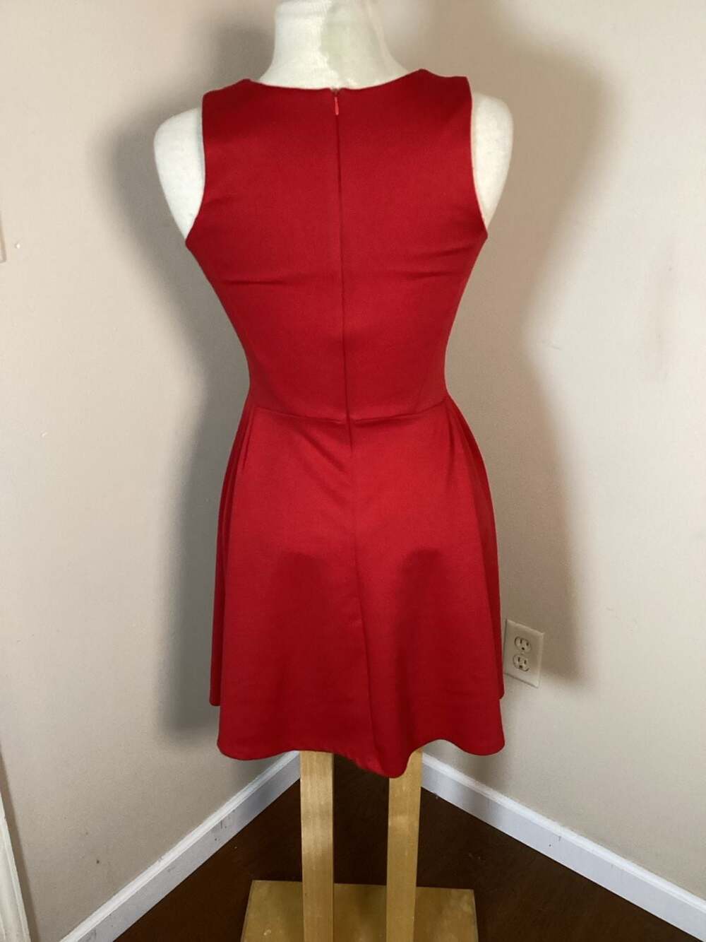 AQUA Women's Red Sleeveless Fit and Flare Mini Dress Size S - Picture 3 of 3